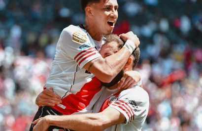 Maximiliano Meza anotó el 3-1 en la victoria de River Plate ante Urawa Red Diamonds de Japón.