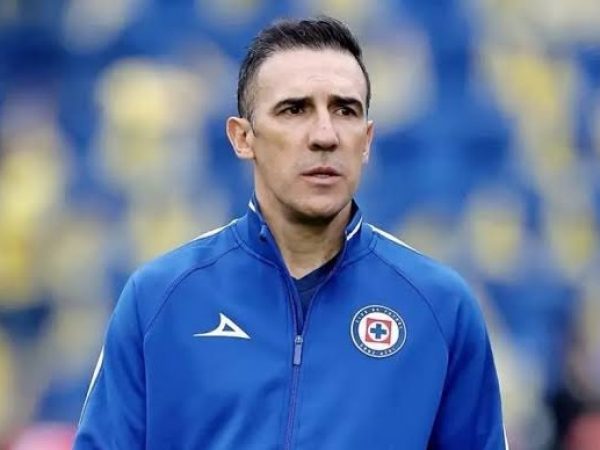 Vicente Sánchez, entrenador uruguayo.