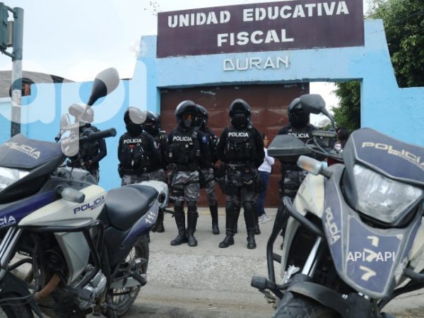 Cinco planteles educativos han suspendido clases presenciales, optando por actividades virtuales.