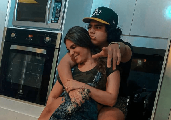 “No tergiversen sus palabras”: Sofía Caiche defiende a su hijo tras viral video en TikTok