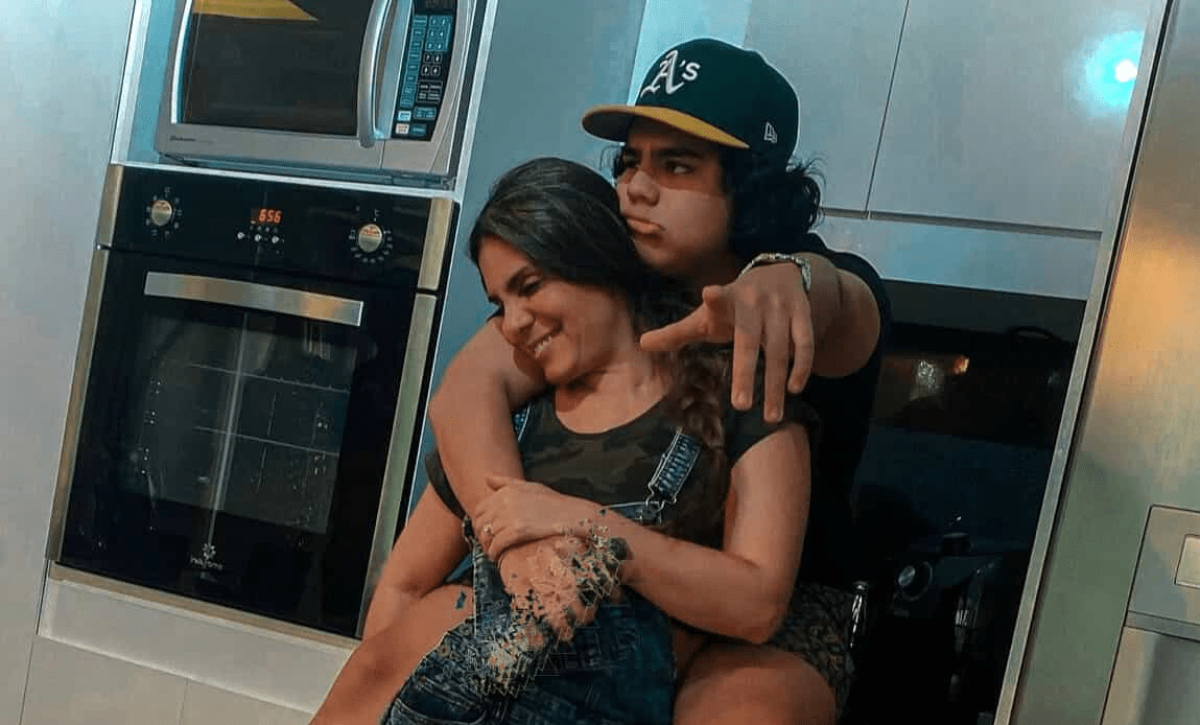 “No tergiversen sus palabras”: Sofía Caiche defiende a su hijo tras viral video en TikTok