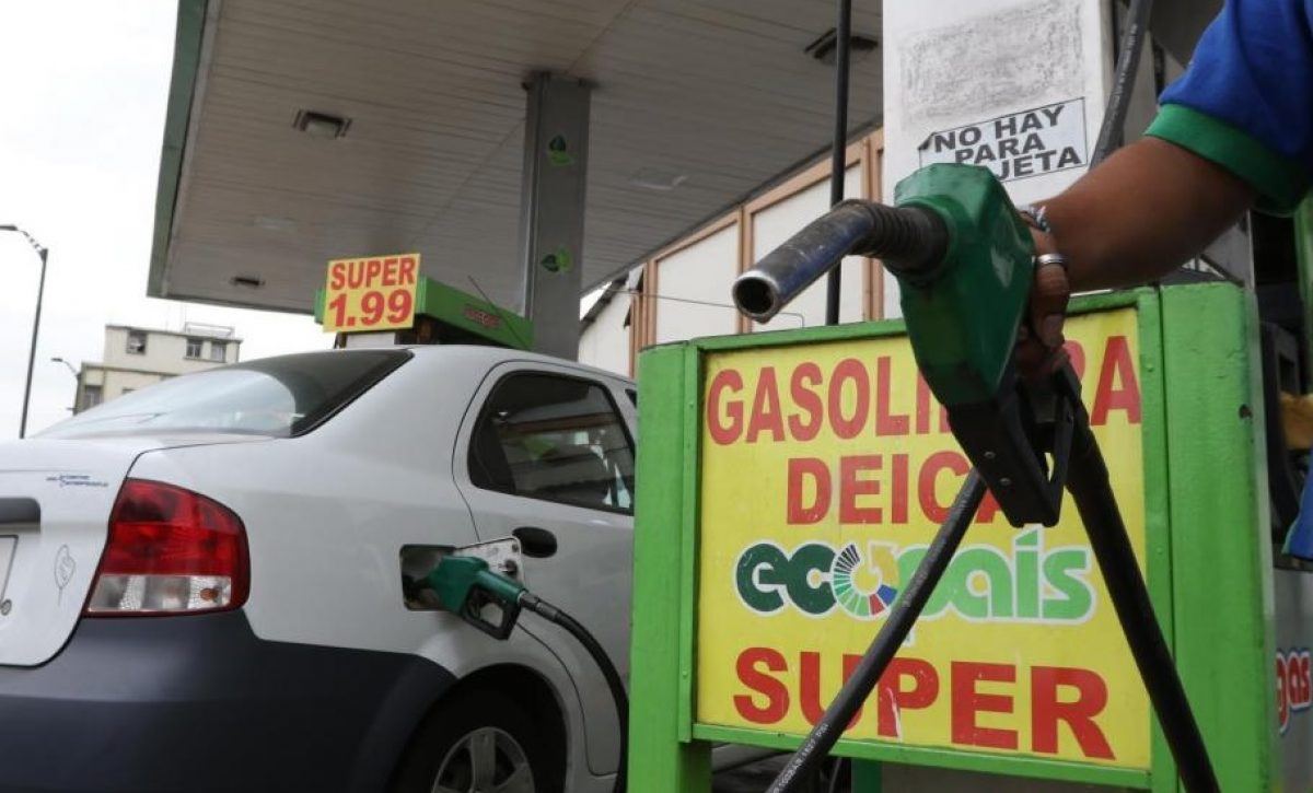 tal-como-ocurrio-en-el-mes-de-septiembre-se-espera-que-para-octubre-el-precio-de-las-gasolinas-extra-y-super-disminuya