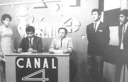 Canal 4 de Manta contaba con un noticiero, así como programas infantil y deportivo.