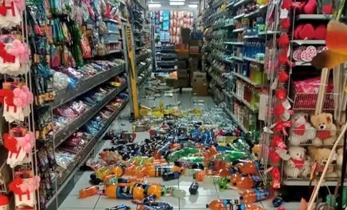 un-fuerte-sismo-con-epicentro-en-el-oceano-pacifico-sacudio-a-cuatro-paises-de-centroamerica-este-domingo-5-de-enero-del-2025