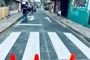 La inversión de USD 7.8 millones de este proyecto en el suroeste de Guayaquil cubre asfaltado, señalización y mejoras estructurales.