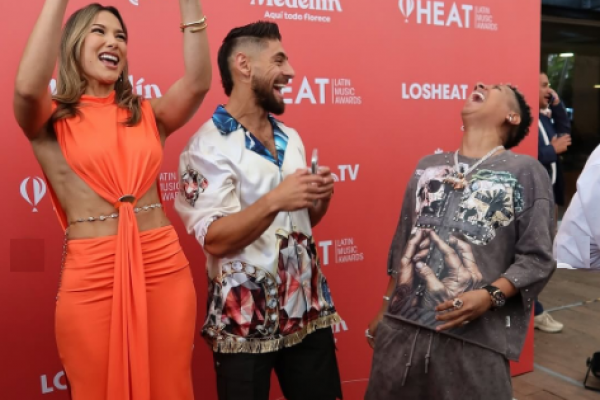 Jombriel y su éxito "Vitamina" se apoderan de los Premios Heat 2025