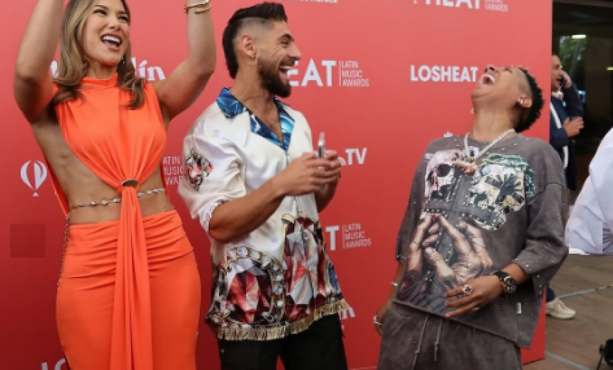 Jombriel y su éxito "Vitamina" se apoderan de los Premios Heat 2025