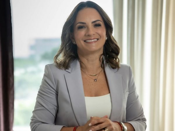 ¿Quién es Ana María Pesantes Conoce a la nueva embajadora de Ecuador en Francia con visión en equidad