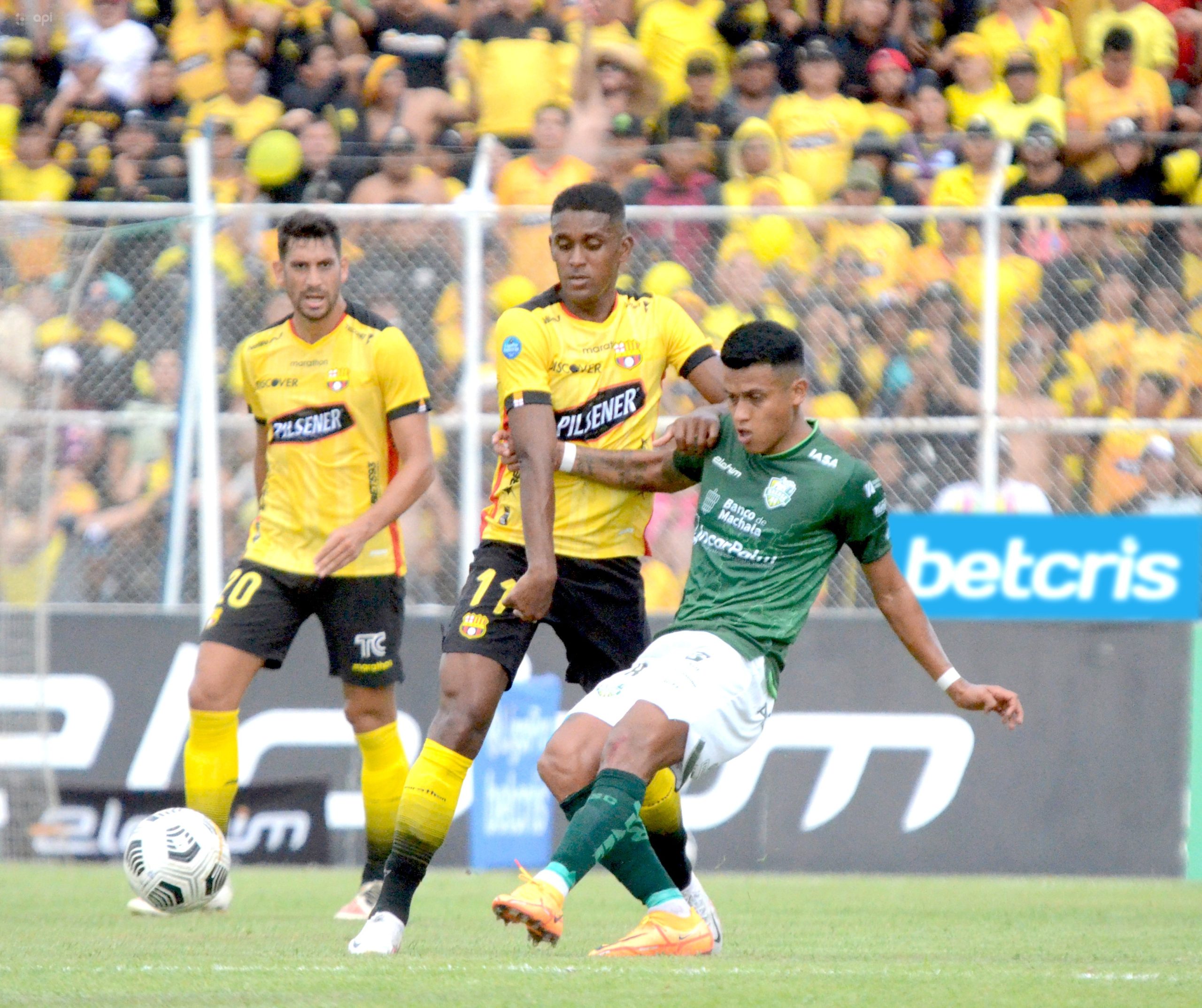 Barcelona gana agónicamente al Orense en Machala - La Marea