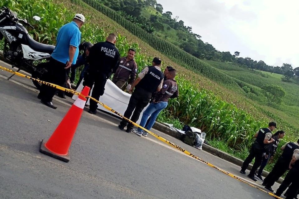 Policía mató a dos delincuentes