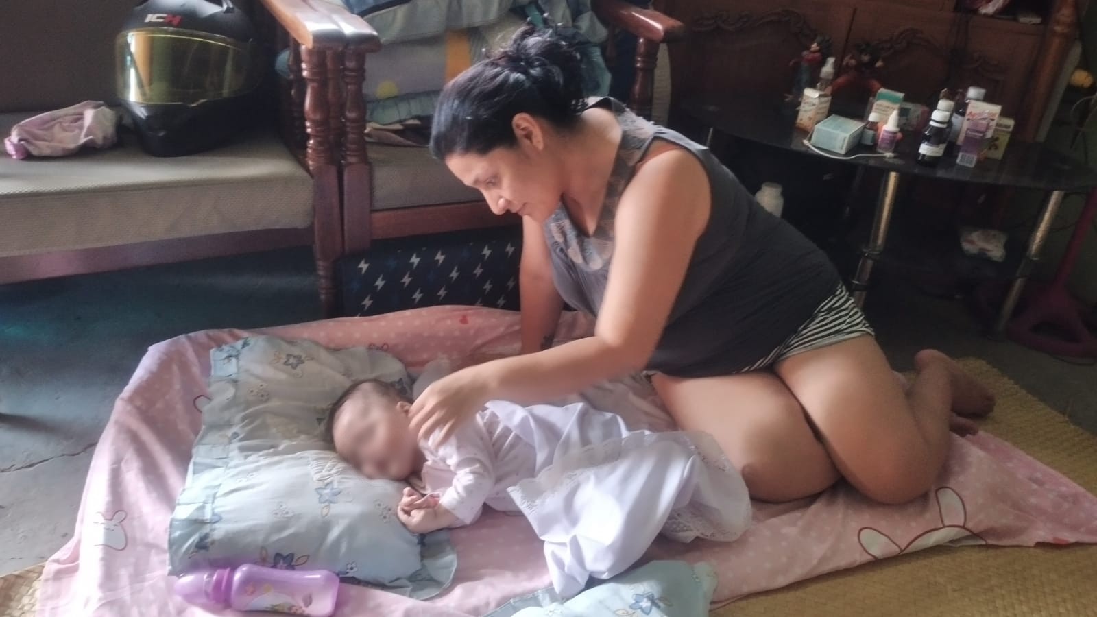 Allison es una bebé de ocho meses que sufre una enfermedad rara