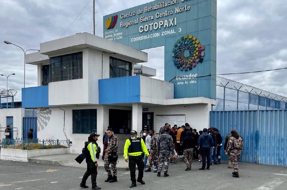 La novedad se confirmó la mañana de este martes 22 de agosto del 2022. Dos presos fugaron de la cárcel de Cotopaxi.