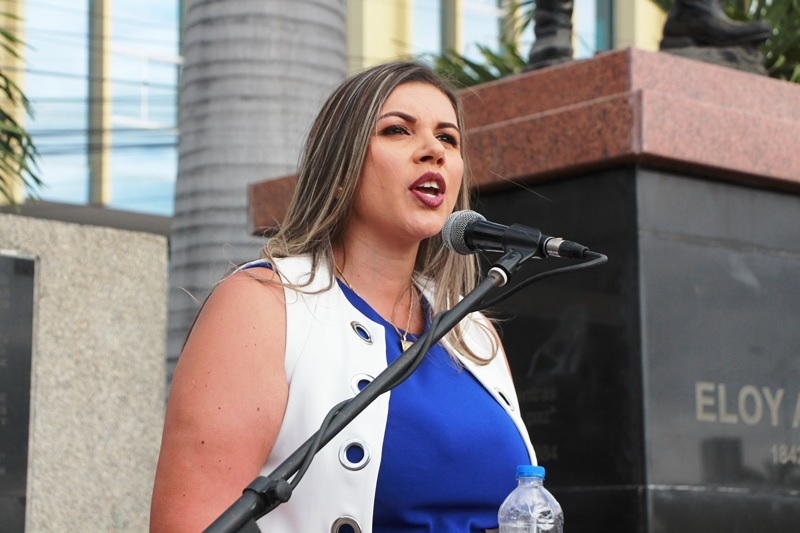 Marciana Valdivieso, alcaldesa de Manta, aclaró que el carro blindado que se prevé comprar será para la alcaldía ciudadana.