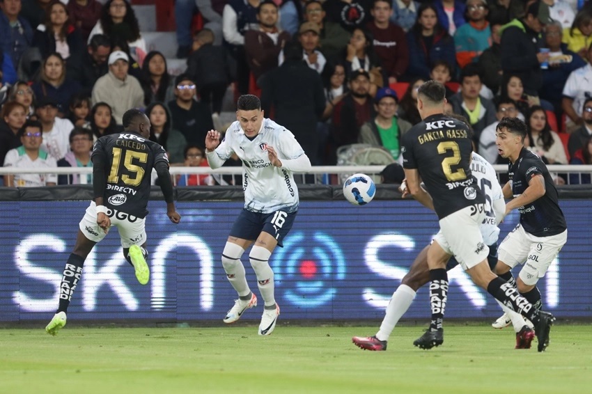 Liga de Quito con equipo completo e Independiente con tres bajas tendrían listas sus alineaciones para la primera final.