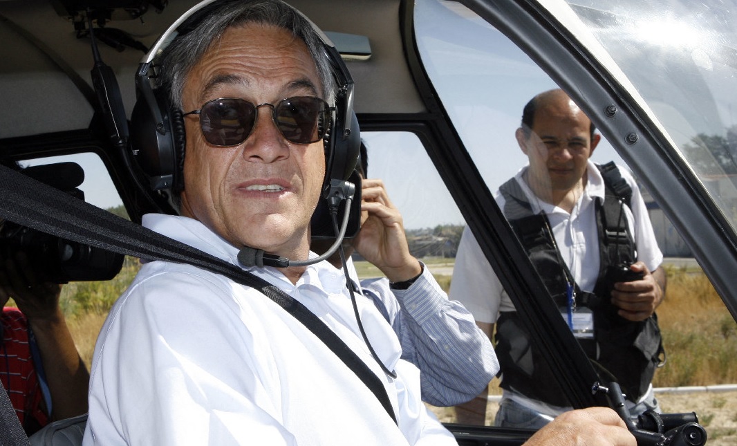 Las últimas palabras de Sebastián Piñera fueron: “Salten ustedes primero, si salto con ustedes, el helicóptero se nos cae encima”.