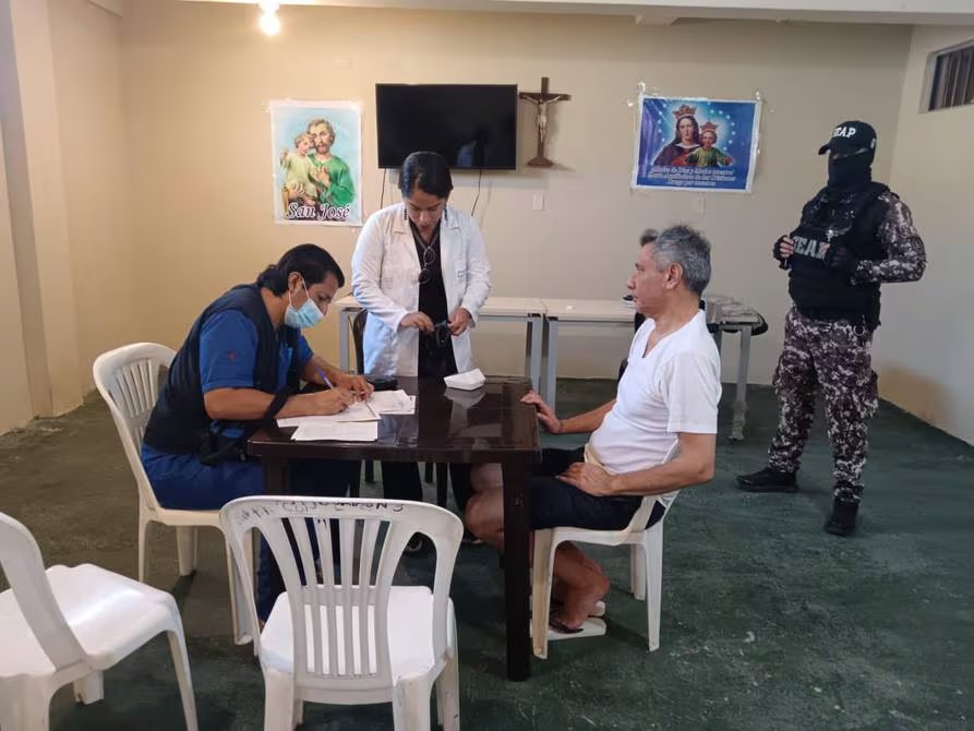 La defensa del exvicepresidente ecuatoriano Jorge Glas cuestiona que aún no se tenga información oficial acerca de su estado de salud.