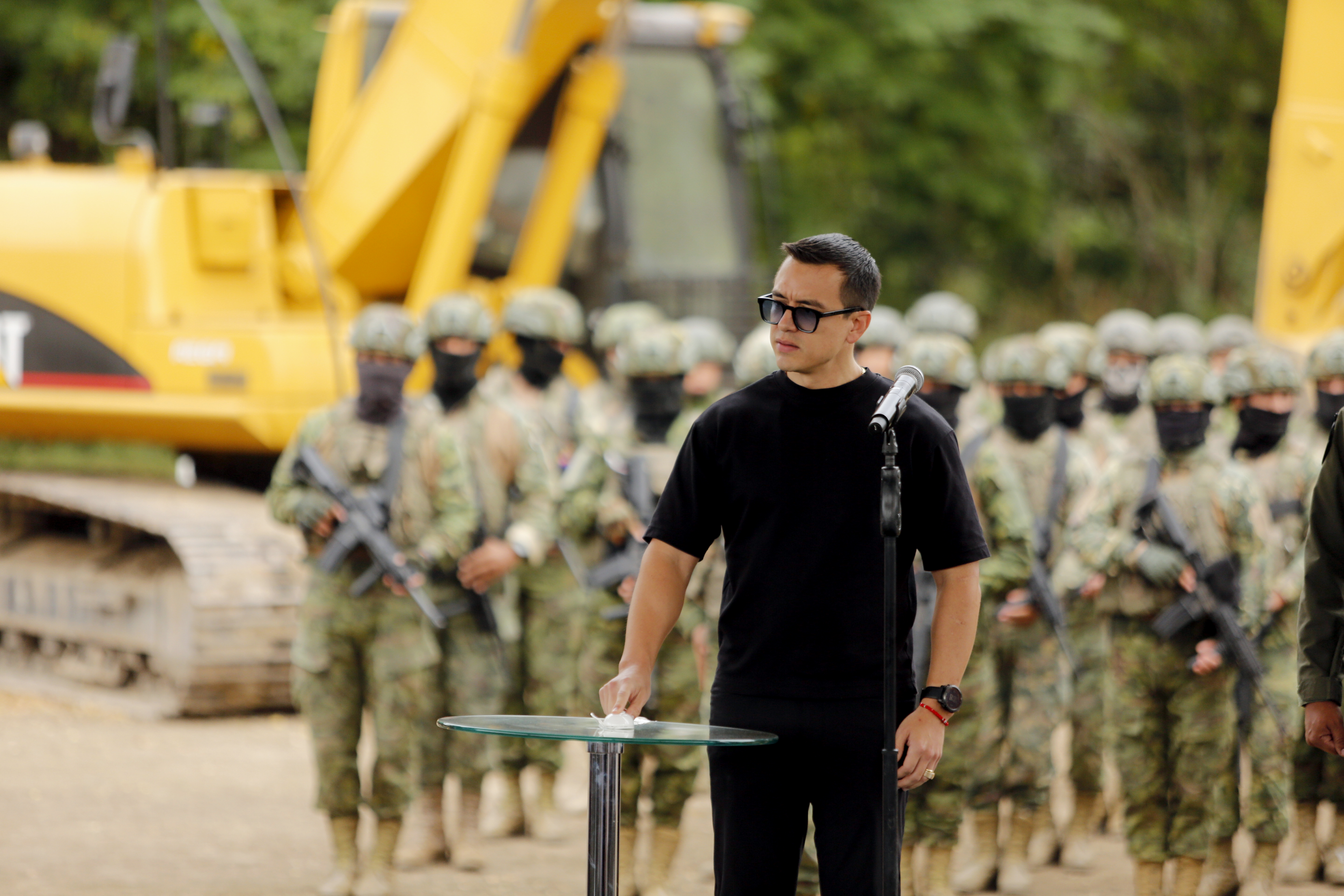 Daniel Noboa en primera piedra de la 'Cárcel del Encuentro': "Soy loco por querer servir a mi país"