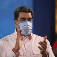 Maduro dice que en Venezuela no entrará “ninguna vacuna que esté causando estragos en el mundo”