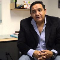 El periodista de Ecuavisa Hernán Higuera está en terapia intensiva