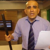 ¡Sin metralletas ni guardaespaldas! Caterva reta a “Don Naza”