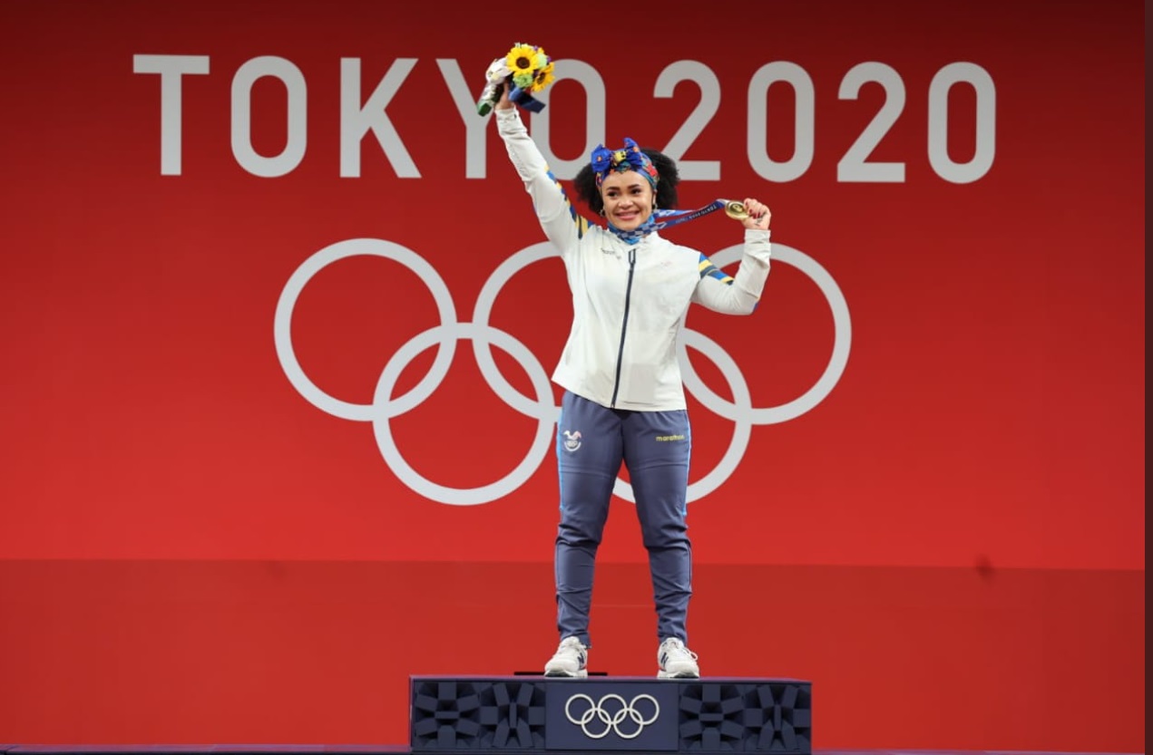 Con alegría y orgullo ecuatoriano, Neisi Dajomes fue la estrella de la noche en Tokio