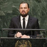 Leonardo Di Caprio desata la pasión en la cumbre del clima