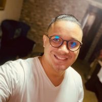 Carlos José Matamoros ve el futuro a través de los caracoles