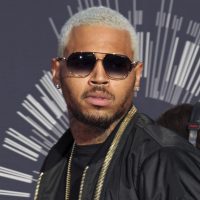 Una mujer demanda al rapero Chris Brown por presuntamente haberla violado