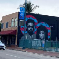 Inauguran un mural de Gloria y Emilio Estefan en la Pequeña Habana de Miami