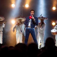 La serie sobre un Vicente Fernández “real” llega al público de EE.UU.