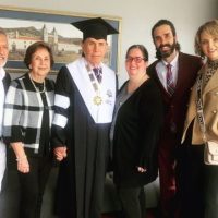 Don Alfonso recibe doctorado “honoris causa” por su labor periodística en Ecuador