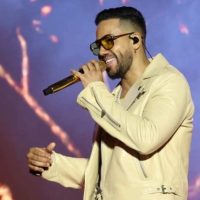 Romeo Santos se mojó en Guayaquil y dijo frases que conquistó