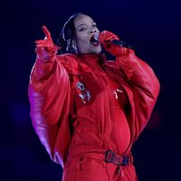 Rihanna revela su segundo embarazo en el Super Bowl