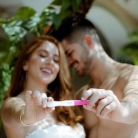 Renier Izquierdo y Antonella Moscoso esperan su primer hijo