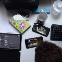 UNESCO pide regular las redes sociales para combatir desinformación