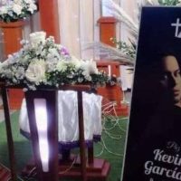 Familiares, amigos, vecinos le dieron el último adiós al influencer Andy García