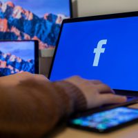 Publicidad maliciosa en Facebook roba datos y secuestra cuentas