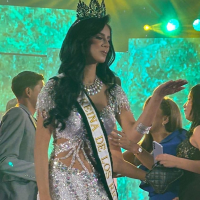 La nueva reina de Los Ríos cautivó al responde repregunta en lengua de señas