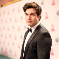 Danilo Carrera conducirá el Miss Universo 2024