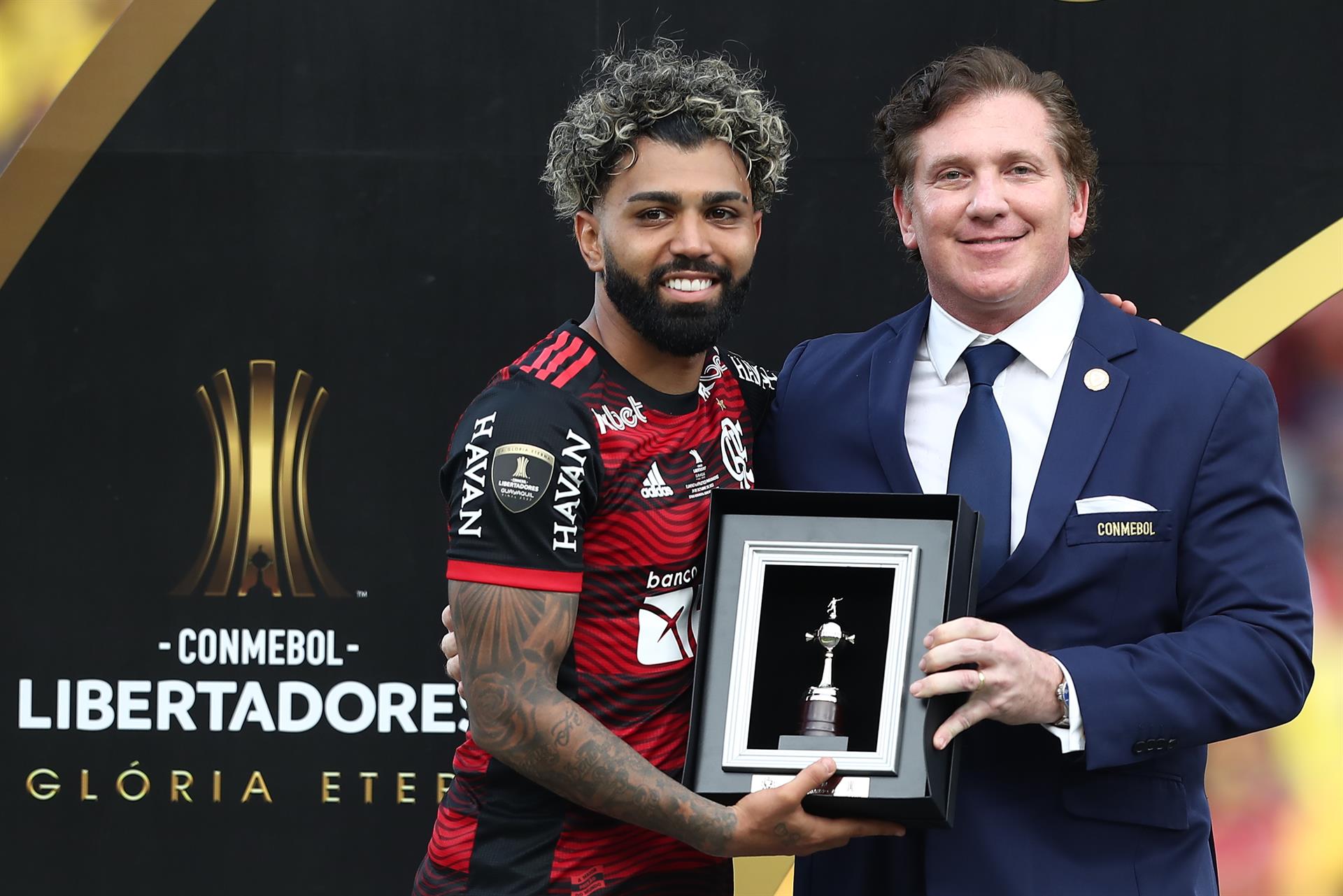 Gabi de Flamengo celebra al ganar hoy, en la final de la copa Libertadores entre Flamengo y Athletico Paranaense