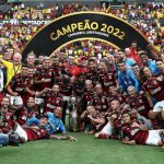 Jugadores del Flamengo celebran al ganar hoy, en la final de la copa Libertadores entre Flamengo y Athletico Paranaense