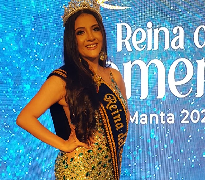 Karolyn Pico reina Cámara de Comercio de Manta