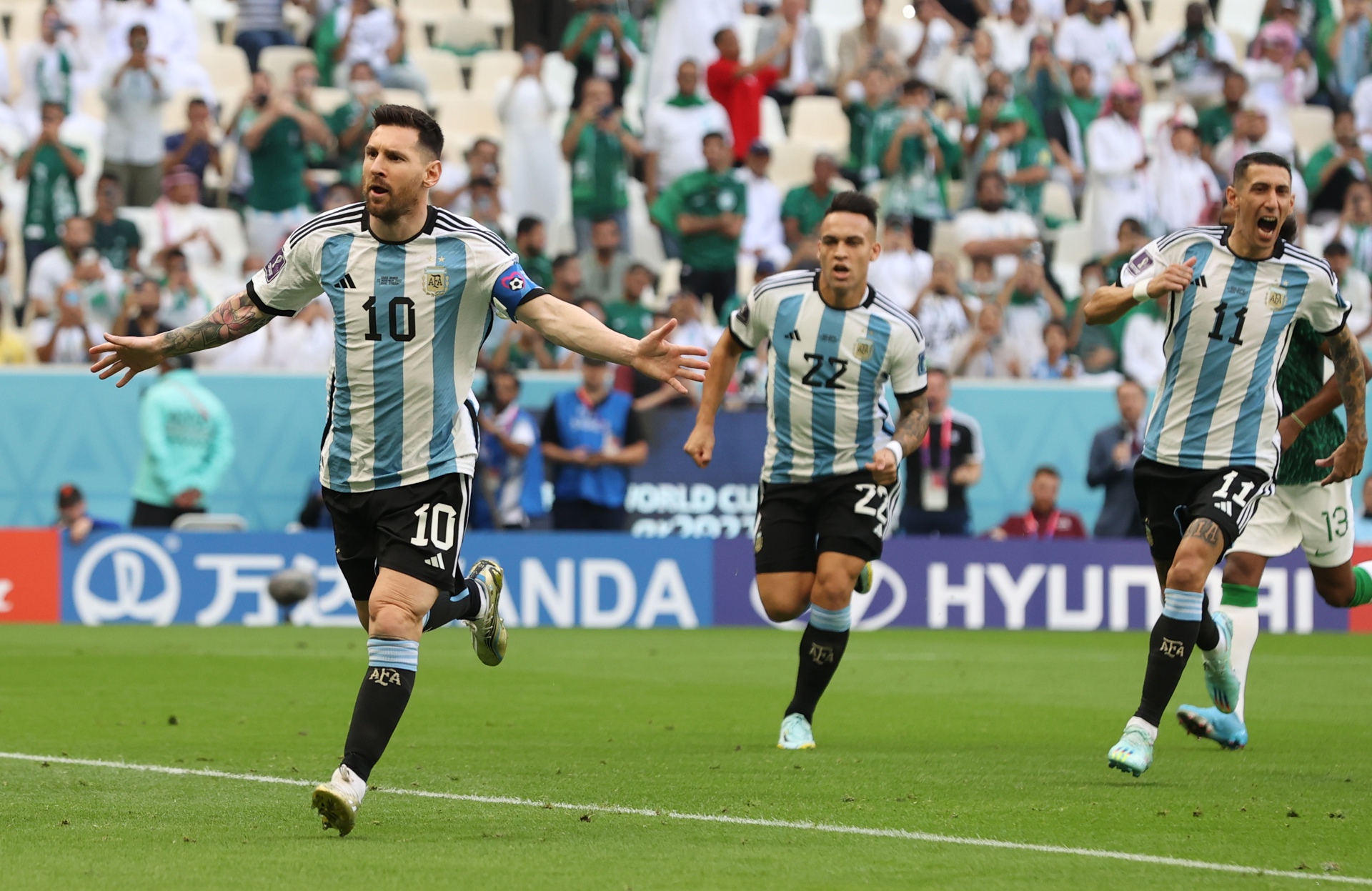 Lionel Messi celebra el gol de Argentina vs. Arabia Saudita