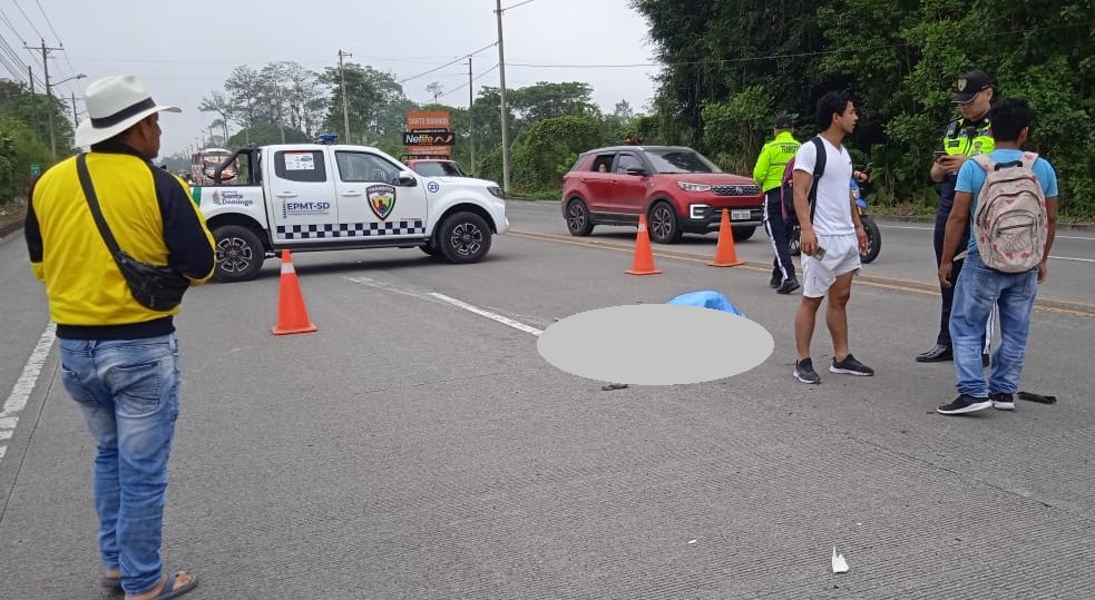 Accidente vía Santo Domingo El Carmen