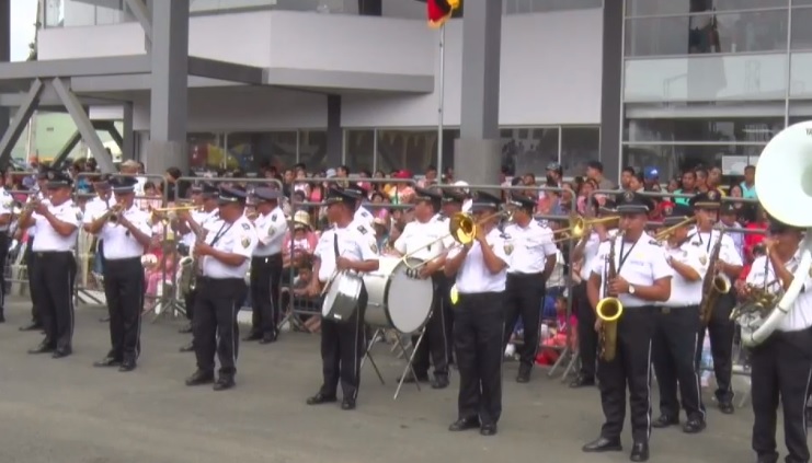 Desfile en el cantón Paján cantonización