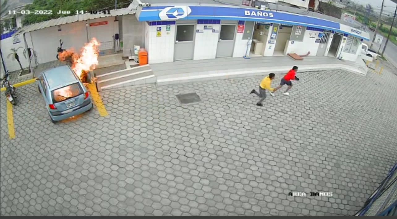 Atentados en Santo Domingo gasolinera