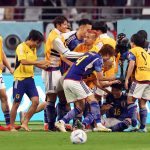Jugadores de la Selección de Japón celebrando el triunfo conseguido ante Alemania en su debut en el Mundial de Qatar 2022.