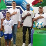 Moisés Caicedo recibe homenaje en Santo Domingo