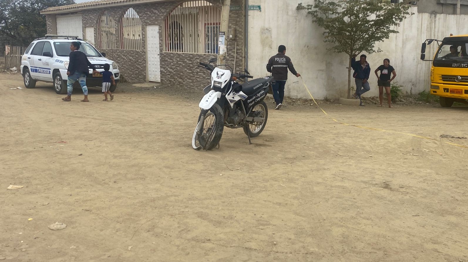 Policía se accidentó en Montecristi