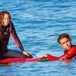 La cantante colombiana Shakira y su instructor de surf no tiene una supuesta relación sentimental